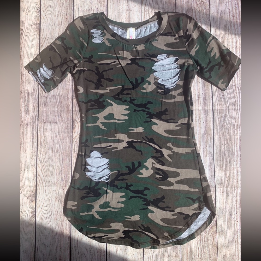 CEMI CERI U.S.A. Camouflage T-Shirt Size Medium (M)